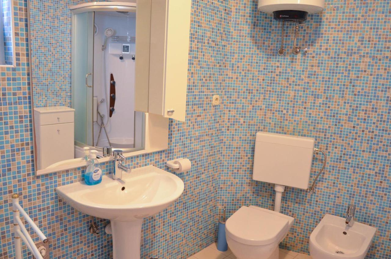 Apartmán Ma-Lo Pirovac Exteriér fotografie